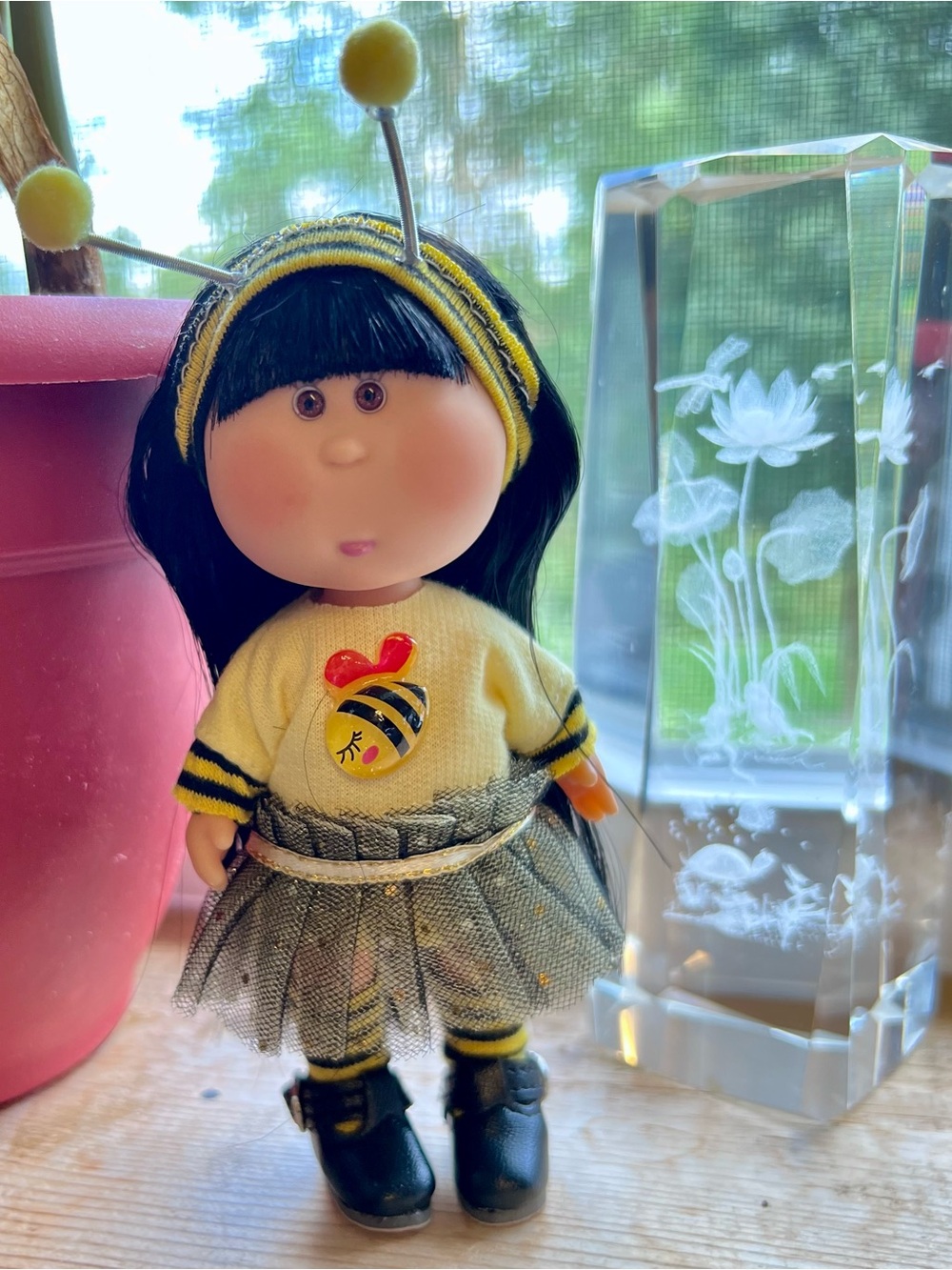 NWT-Mia Potato 5”, 13cm, 1/12 Scale Doll and Bee Themed Accessories